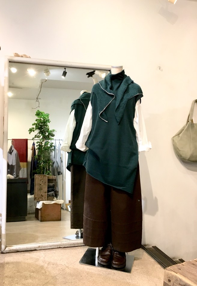 6F3661CC-D498-48D6-90E2-426BFE24857D