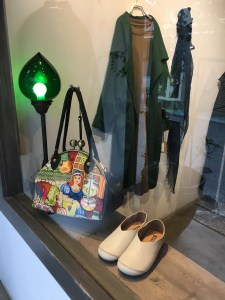 87282C8D-E68B-4002-A714-B08D8BA7C0C3