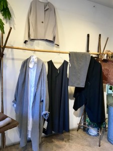 AF5B6DD7-49D0-4877-BA24-0A0E8D2F6924