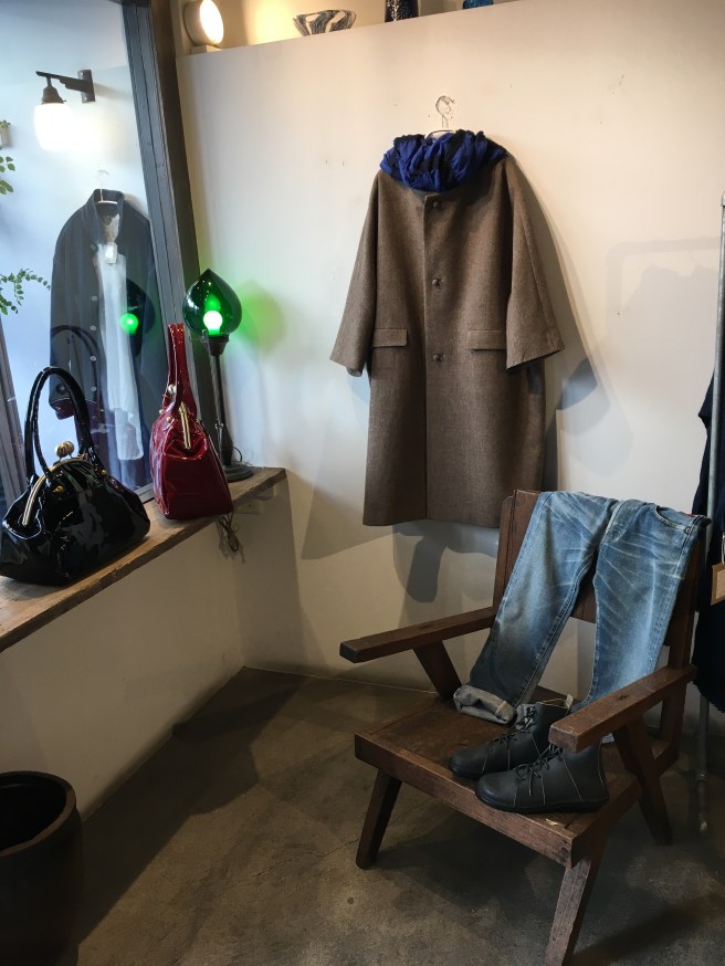 661538EF-8B15-4925-B372-27892C55988F