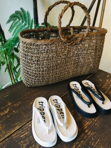 9787E3B6-51DF-4033-B355-24575AF211DE