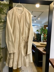 3704E651-AF14-435A-A09C-567C6C8FA76B